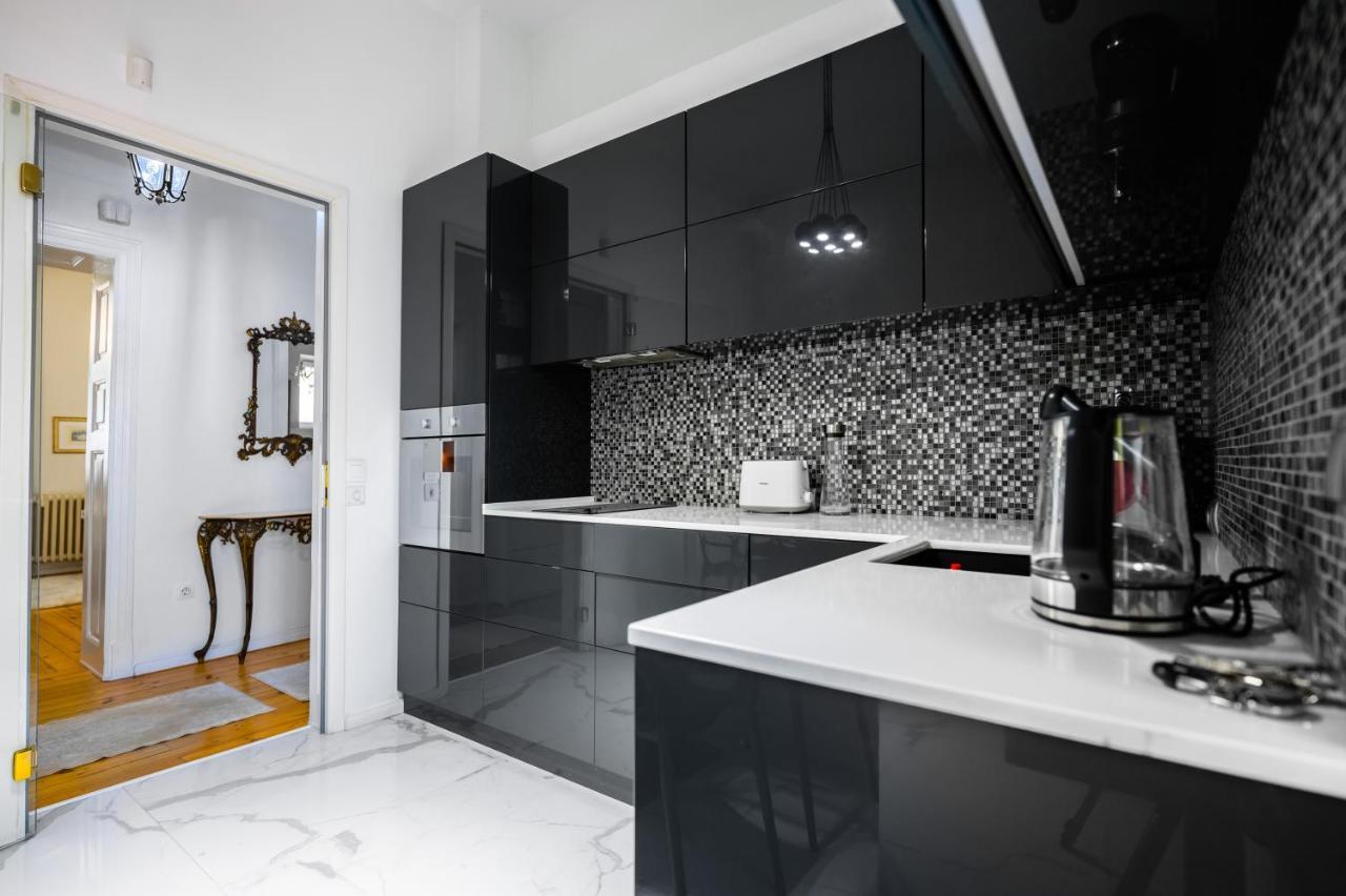 Prime Location In Spacious 1bd By Flat Mаnager Appartement
